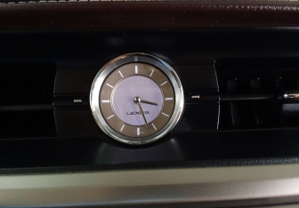 Подержанный автомобиль Lexus ES 2016 года (17 фото)