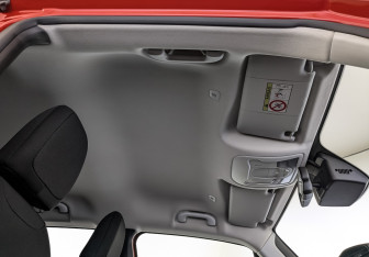 Подержанный автомобиль Jeep Renegade 2018 года (23 фото)