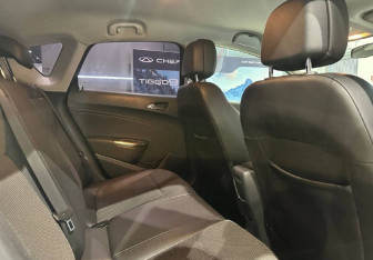 Подержанный автомобиль Opel Astra Hatchback 2012 года (13 фото)