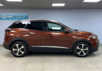 Подержанный автомобиль Peugeot 3008 2017 года (4 фото)