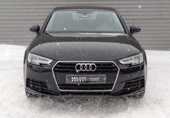 Подержанный автомобиль Audi A4 Sedan 2019 года (2 фото)