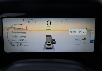 Подержанный автомобиль Geely Monjaro 2023 года (32 фото)