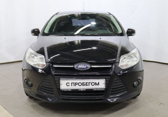Подержанный автомобиль Ford Focus Hatchback 2013 года (2 фото)