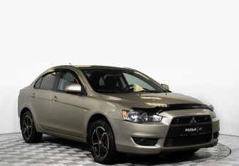 Подержанный автомобиль Mitsubishi Lancer Sedan 2008 года (3 фото)