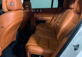 Подержанный автомобиль LiXiang L7 2023 года (10 фото)