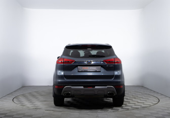 Подержанный автомобиль Geely Atlas 2021 года (6 фото)