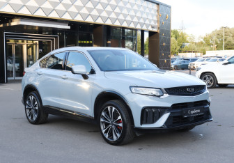 Подержанный автомобиль Geely Tugella 2023 года (30 фото)