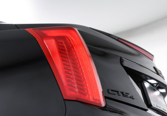 Подержанный автомобиль Cadillac CTS Sedan 2015 года (23 фото)