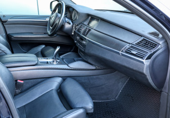Подержанный автомобиль BMW X6 2010 года (11 фото)