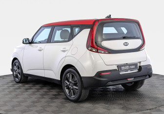 Подержанный автомобиль Kia Soul 2021 года (7 фото)