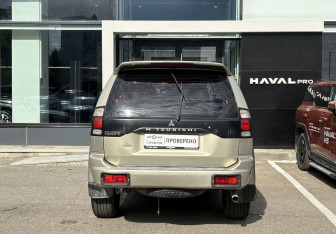 Подержанный автомобиль Mitsubishi Pajero Sport 2007 года (6 фото)