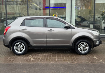Подержанный автомобиль SsangYong Actyon 2012 года (4 фото)