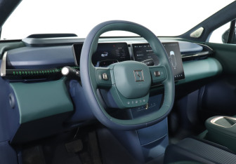 Подержанный автомобиль Zeekr X 2023 года (13 фото)