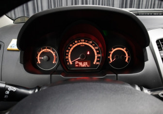 Подержанный автомобиль Kia Ceed Hatchback 2011 года (13 фото)