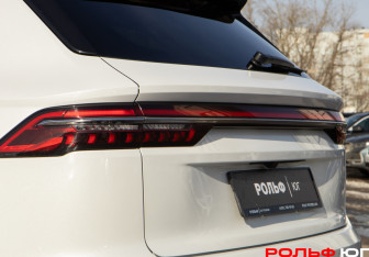 Подержанный автомобиль Geely Monjaro 2024 года (29 фото)