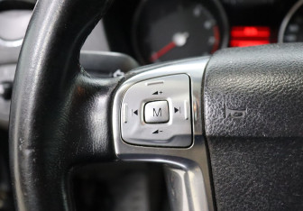 Подержанный автомобиль Ford Mondeo Sedan 2009 года (15 фото)