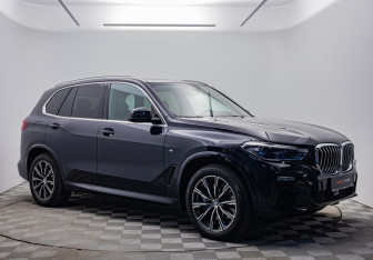 Подержанный автомобиль BMW X5 2021 года (7 фото)
