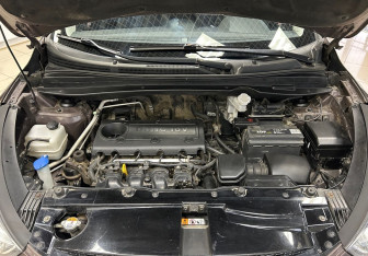 Подержанный автомобиль Hyundai ix35 2012 года (24 фото)