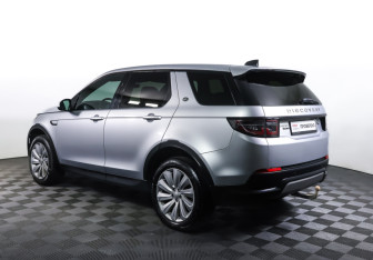 Подержанный автомобиль Land Rover Discovery Sport 2019 года (7 фото)