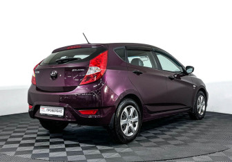 Подержанный автомобиль Hyundai Solaris Hatchback 2012 года (5 фото)