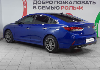 Подержанный автомобиль Hyundai Sonata 2017 года (6 фото)