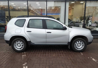 Подержанный автомобиль Renault Duster 2019 года (4 фото)