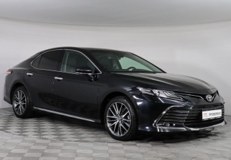 Подержанный автомобиль Toyota Camry Sedan 2023 года (3 фото)