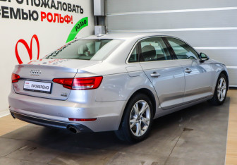 Подержанный автомобиль Audi A4 Sedan 2018 года (4 фото)