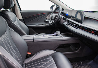 Подержанный автомобиль Chery Arrizo 8 2023 года (9 фото)