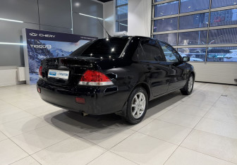 Подержанный автомобиль Mitsubishi Lancer Sedan 2007 года (4 фото)