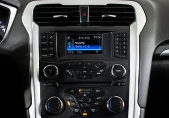 Подержанный автомобиль Ford Mondeo Sedan 2016 года (13 фото)