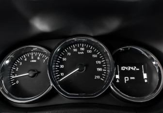 Подержанный автомобиль Nissan Terrano 2020 года (16 фото)