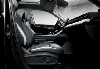 Новый Geely Atlas 2025 (18 фото)