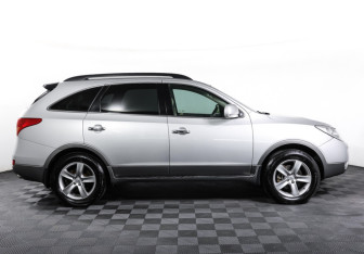 Подержанный автомобиль Hyundai ix55 2011 года (4 фото)