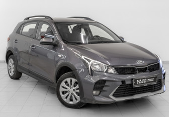 Подержанный автомобиль Kia Rio Hatchback 2021 года (3 фото)
