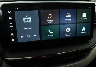 Подержанный автомобиль Haval F7 2022 года (12 фото)