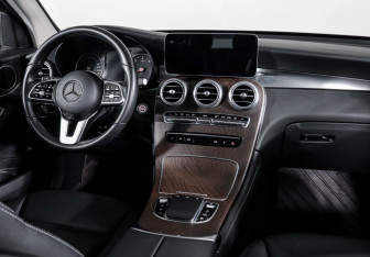 Подержанный автомобиль Mercedes-Benz GLC Coupe 2019 года (12 фото)