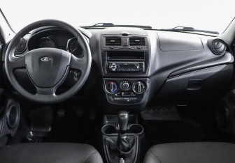 Подержанный автомобиль LADA (ВАЗ) Granta Sedan 2018 года (6 фото)