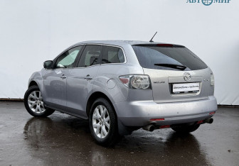 Подержанный автомобиль Mazda CX-7 2007 года (7 фото)