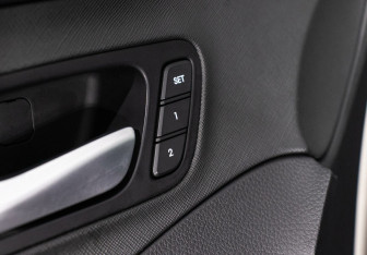 Подержанный автомобиль Hyundai Santa Fe 2017 года (18 фото)