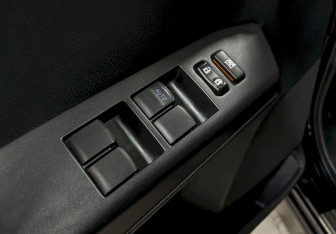 Подержанный автомобиль Toyota RAV4 2019 года (12 фото)