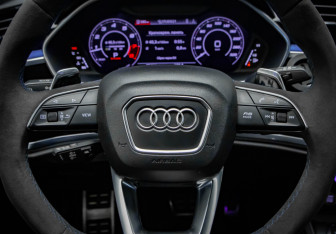 Подержанный автомобиль Audi RS Q3 Sportback 2020 года (8 фото)