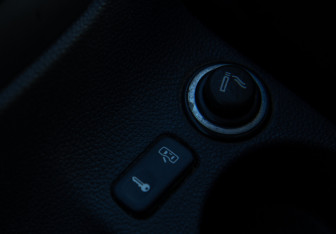 Подержанный автомобиль Skoda Octavia Liftback 2008 года (17 фото)