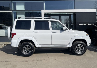 Подержанный автомобиль УАЗ Patriot 2021 года (4 фото)