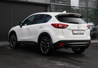 Подержанный автомобиль Mazda CX-5 2015 года (6 фото)