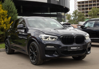 Подержанный автомобиль BMW X4 2019 года (2 фото)