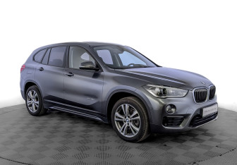 Подержанный автомобиль BMW X1 2017 года (3 фото)