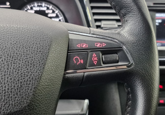 Подержанный автомобиль SEAT Leon Hatchback 2013 года (25 фото)