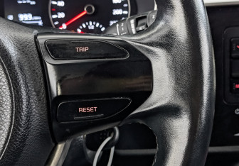 Подержанный автомобиль Kia Rio Hatchback 2021 года (26 фото)