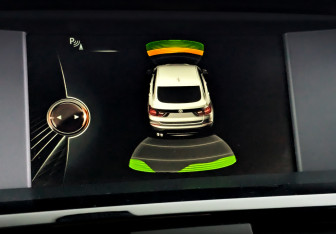 Подержанный автомобиль BMW X4 2016 года (28 фото)